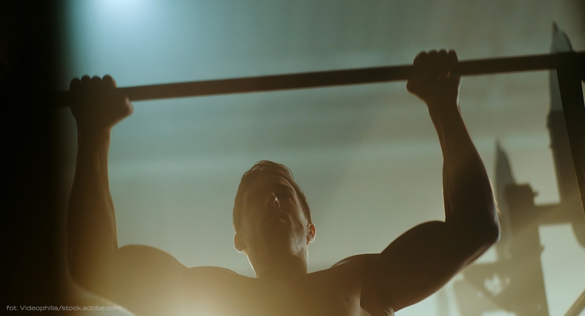 Jakie ćwiczenia na barki?