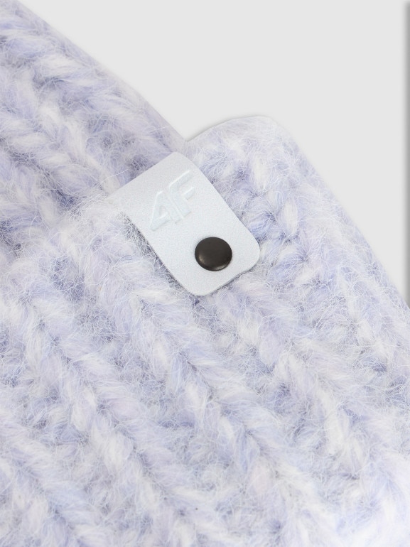 Damska czapka zimowa 4F 4FRAW25ACAPF0723 - fioletowa