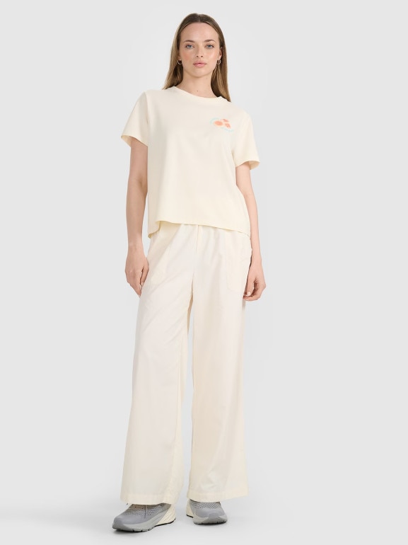 Damski t-shirt oversize z nadrukiem 4F 4FRSS25TTSHF3160 - beżowy