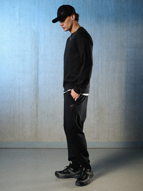 Męski longsleeve z nadrukiem 4F 4FRSS26TLONM660 - czarny