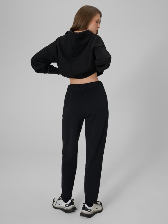 Damskie spodnie dresowe joggery 4F 4FRSS26TTROF1885 - czarne