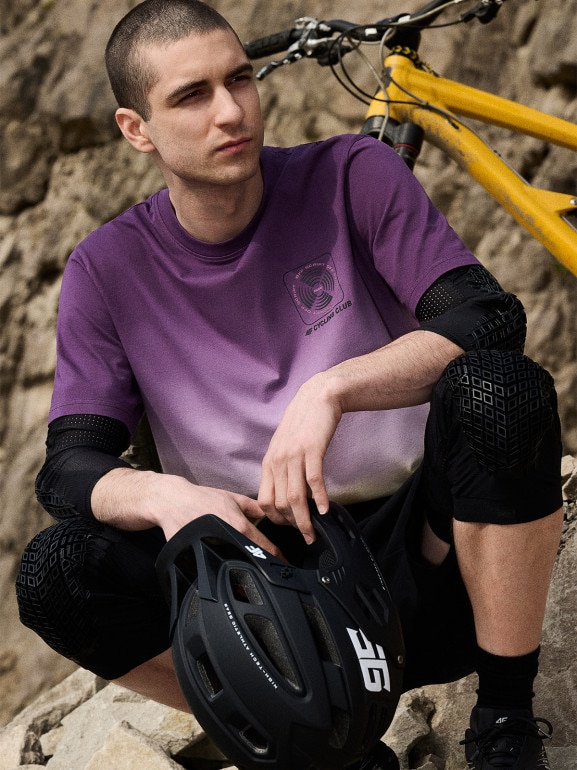 Męski t-shirt z nadrukiem 4F 4FRSS26TTSHM3877 - fioletowy