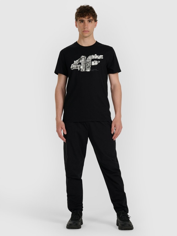 Męski t-shirt z nadrukiem 4F 4FWAW25TTSHM3132 - czarny