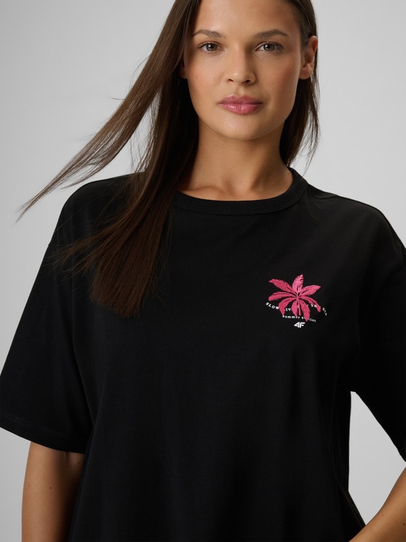 Damski t-shirt z nadrukiem 4F 4FWSS26TTSHF2719 - czarny