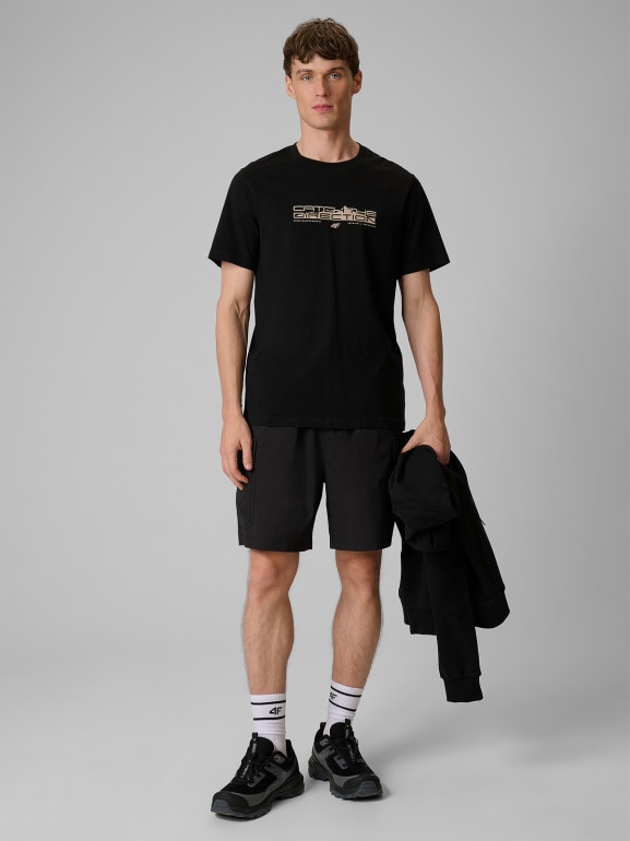 Męski t-shirt z nadrukiem 4F 4FWSS26TTSHM2824 - czarny