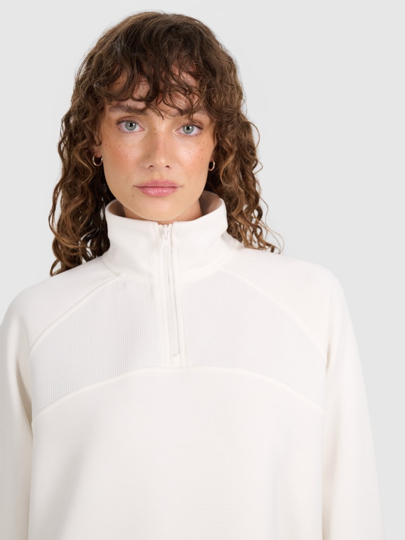 Damska bluza dresowa nierozpinana bez kaptura 4F 4FWAW25TSWSF1836 - biała