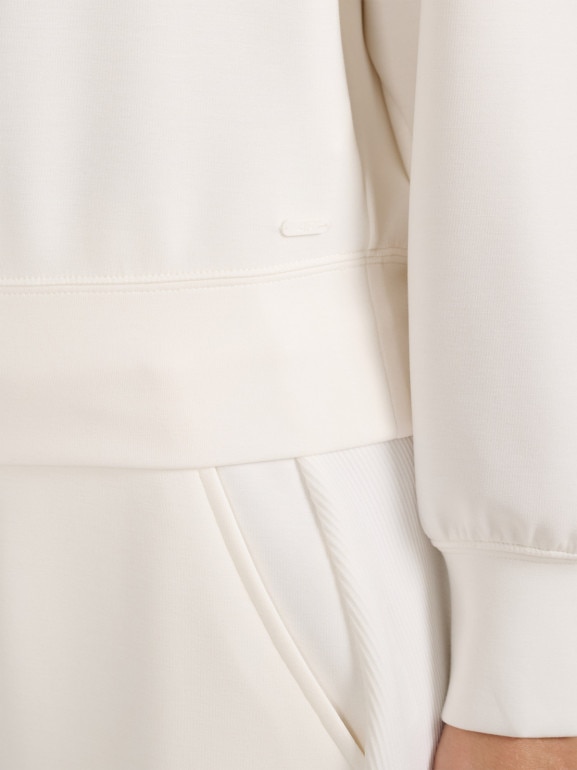 Damska bluza dresowa nierozpinana z kapturem 4F 4FWAW25TSWSF1834 - biała