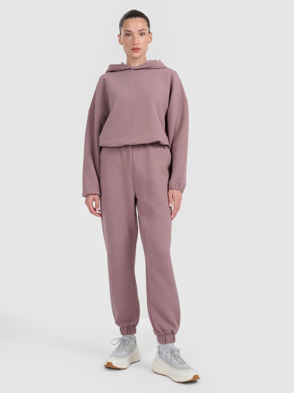 Damska bluza dresowa nierozpinana z kapturem 4F 4FWAW25TSWSF1847 - brązowa