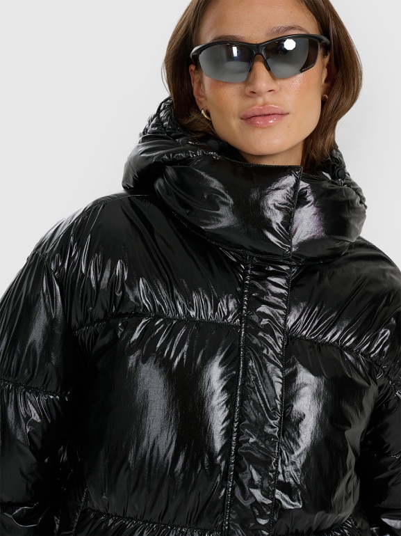 Damska kurtka puchowa pikowana 4F 4FWAW25TDJAF0716 - czarna