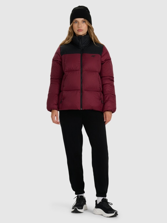 Damska kurtka puchowa pikowana 4F 4FWAW25TDJAF581 - bordowa
