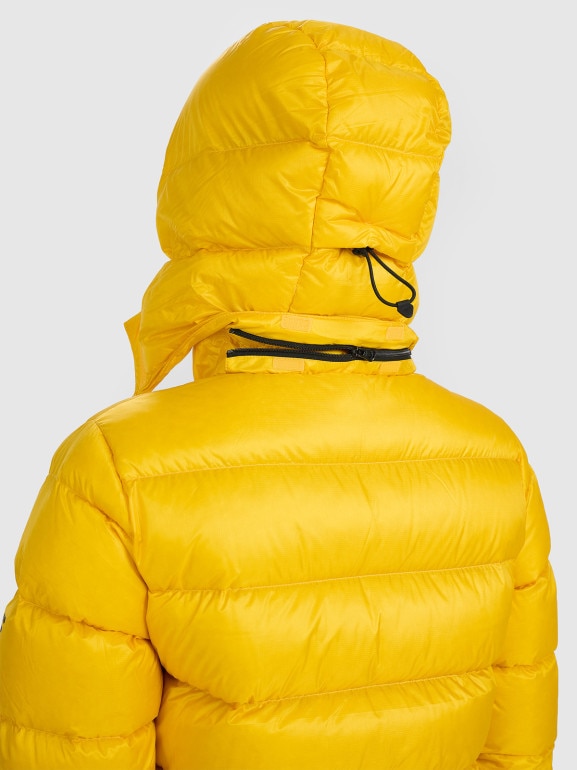 Damska kurtka trekkingowa z puchem naturalnym 4F 4FWAW25TDJAF0734 - żółta