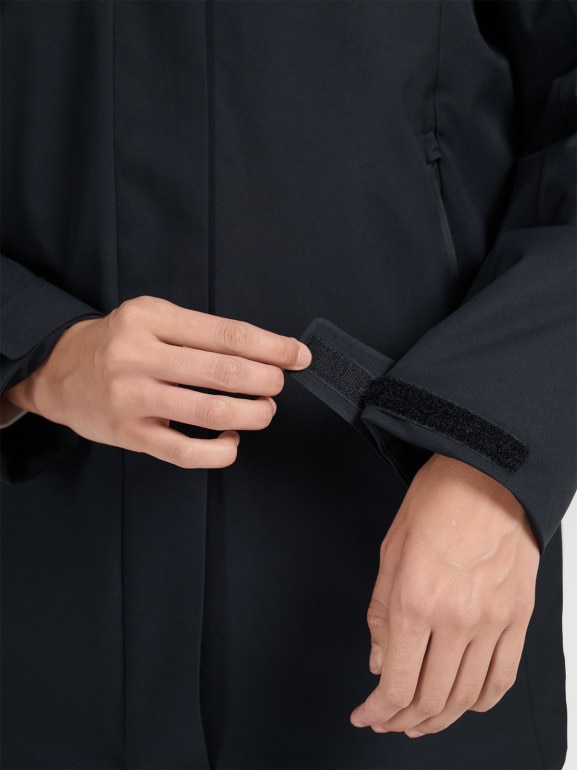 Damska parka zimowa 4F FRAW25TTJAF1027 - czarna