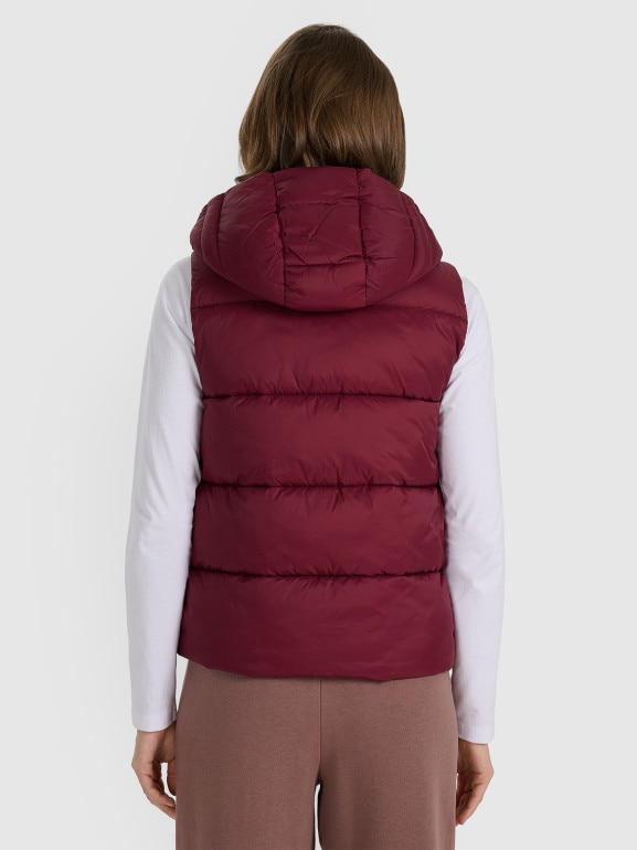 Damski bezrękawnik puchowy pikowany z kapturem 4F 4FRAW25TVJAF326 - bordowy