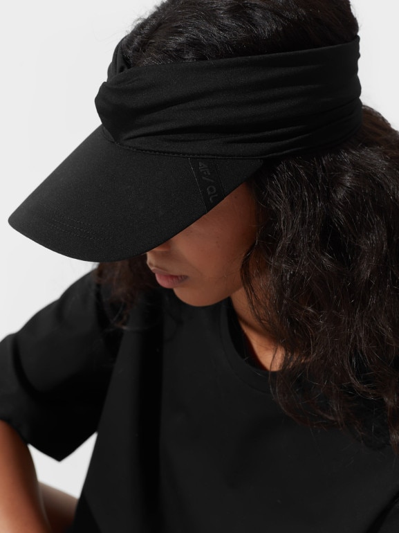 Damski daszek 4F 4FSSS23ACABF244 - czarny