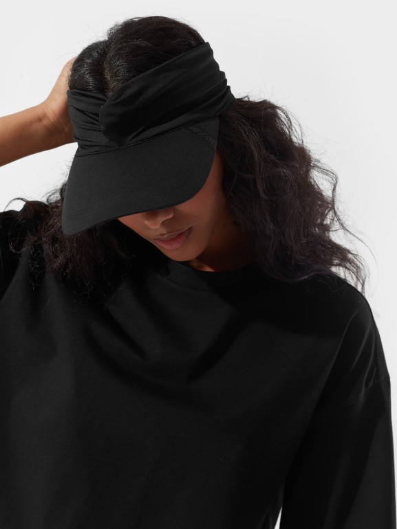 Damski daszek 4F 4FSSS23ACABF244 - czarny