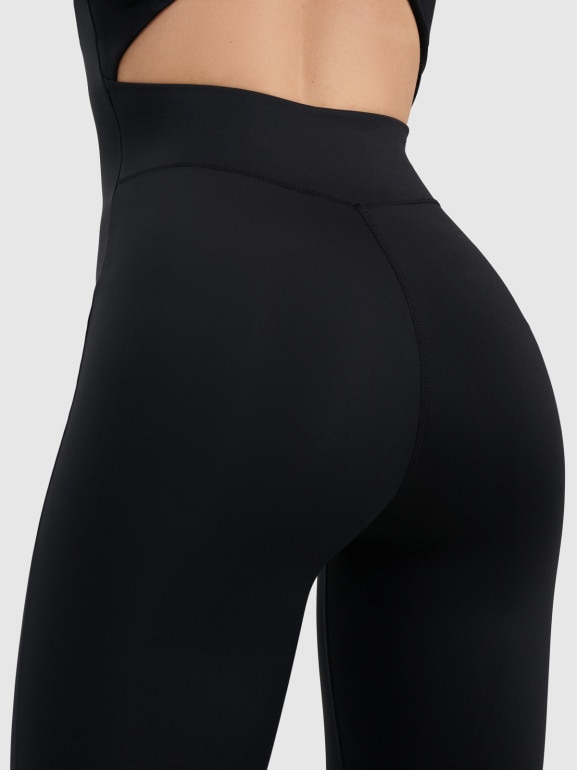 Damski kombinezon do jogi i pilatesu 4F 4FWAW25TJUMF039 - czarny