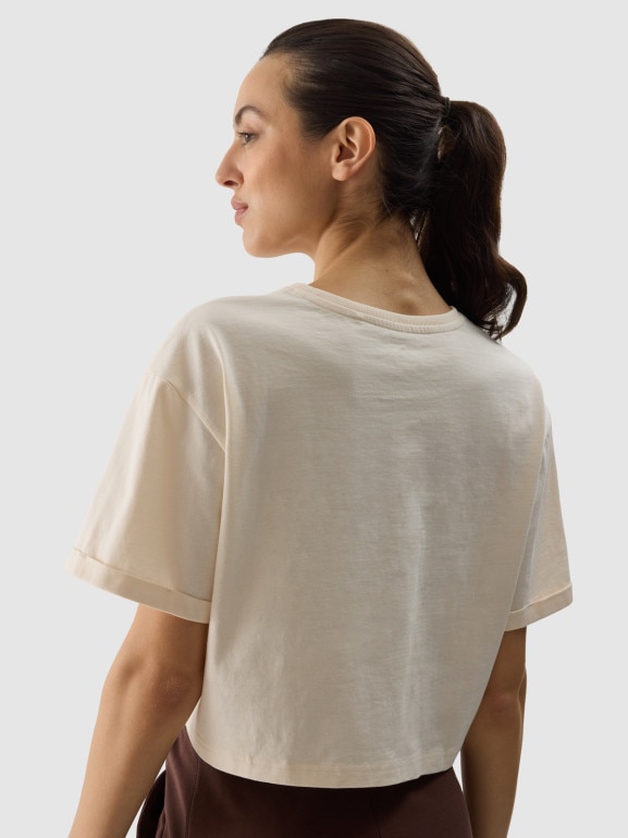 Damski t-shirt crop top 4F 4FWSS24TTSHF1357 - beżowy