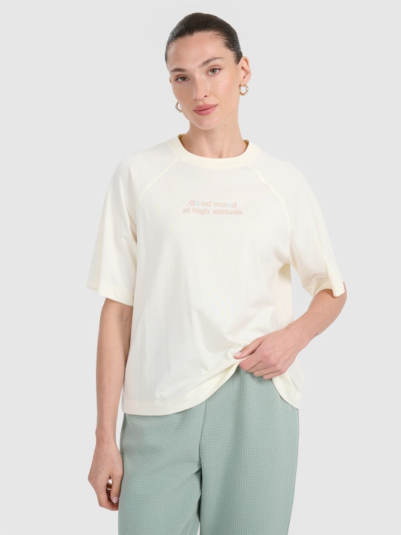 Damski t-shirt oversize z nadrukiem 4F 4FWAW25TTSHF2323 - biały