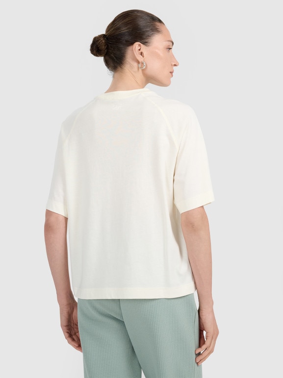 Damski t-shirt oversize z nadrukiem 4F 4FWAW25TTSHF2323 - biały