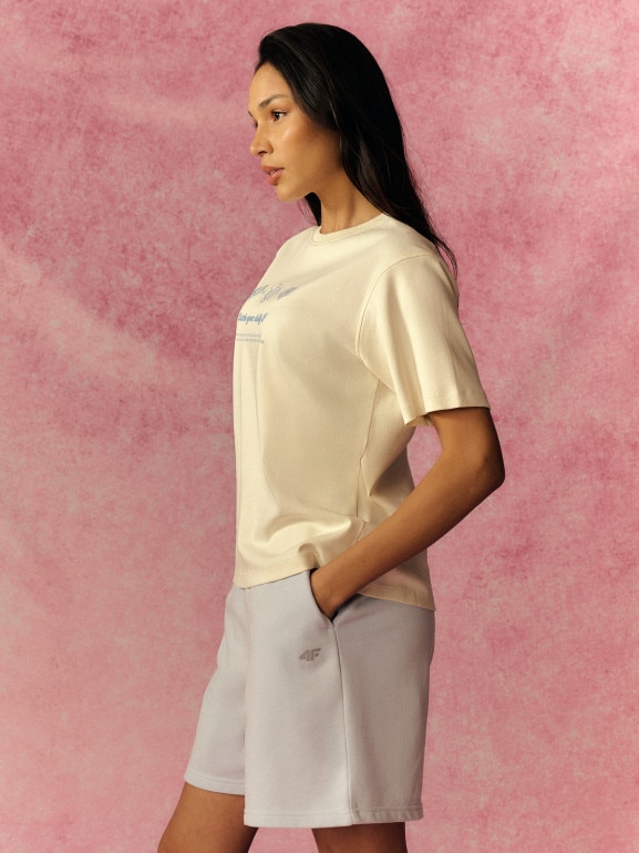 Damski t-shirt z nadrukiem 4F 4FRSS26TTSHF3848 - kremowy