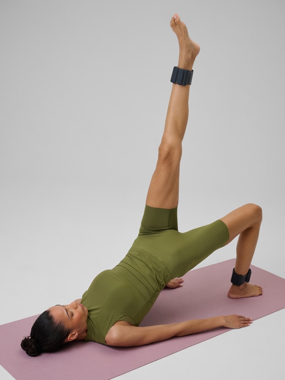 Damski top do jogi 4F 4FWSS26TFSLF0885 - zielony