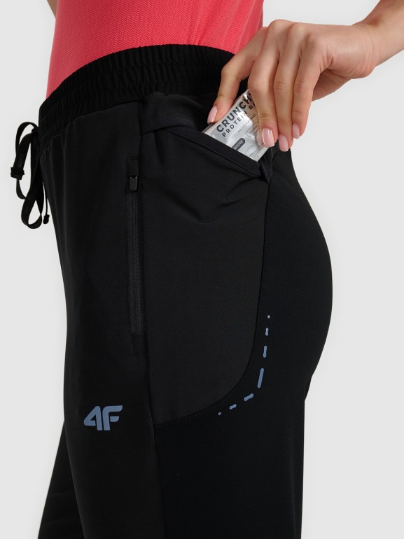 Damskie spodnie do biegania w terenie 4F 4FWAW25TFTRF0931 - czarne