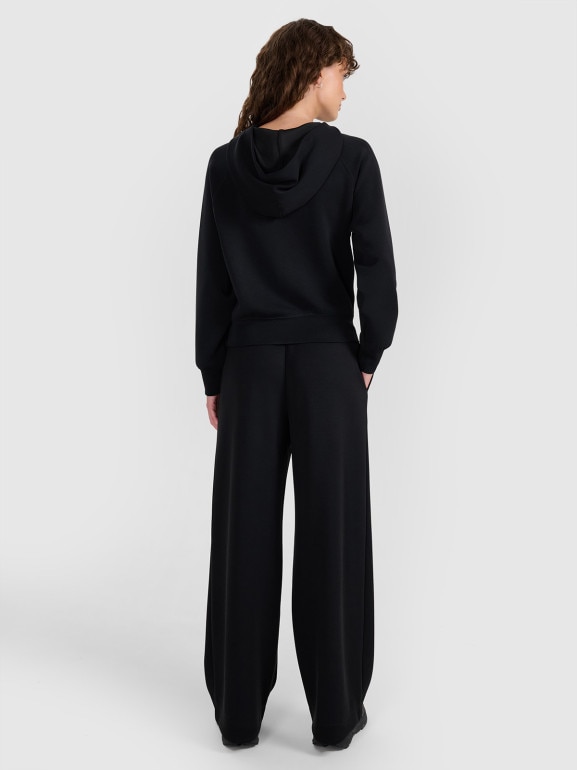 Damskie spodnie dresowe 4F 4FWAW25TTROF1181 - czarne