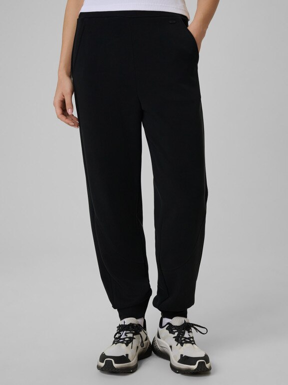 Damskie spodnie dresowe joggery 4F 4FWSS26TTROF1410 - czarne