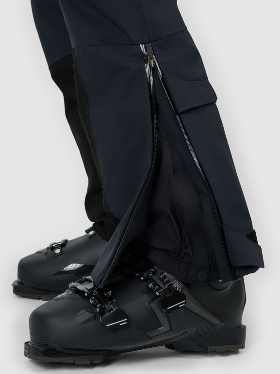 Damskie spodnie narciarskie z szelkami Dermizax 20000 4F 4FWAW25TFTRM0902 - czarne
