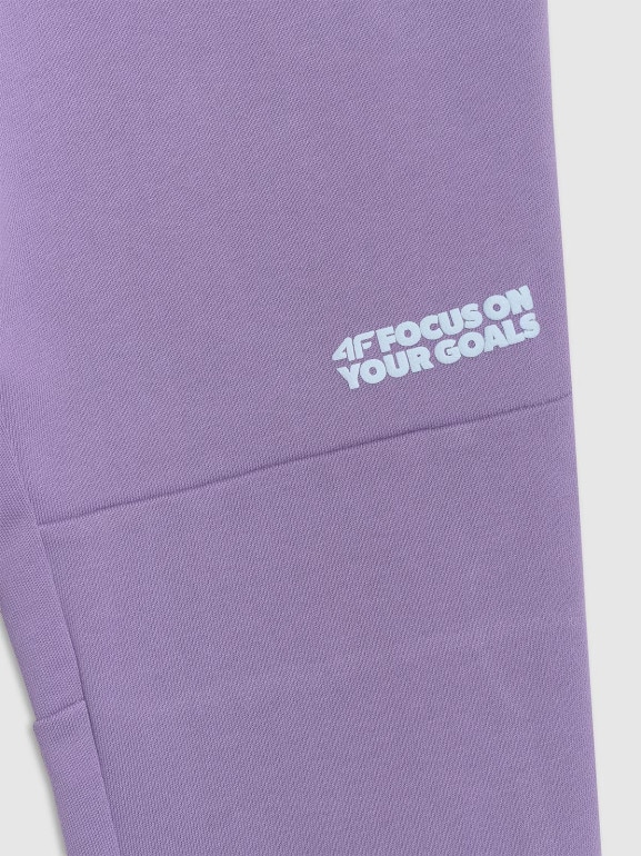 Chłopięce spodnie dresowe joggery 4F 4FJRAW25TTROM1605 - fioletowe