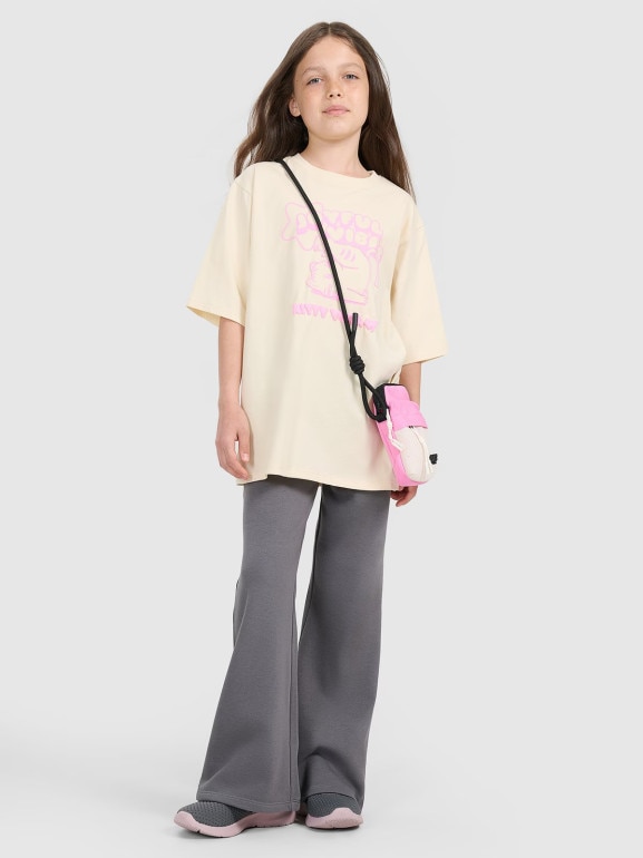 Dziewczęcy t-shirt oversize z nadrukiem 4F 4FJRAW25TTSHF3197 - beżowy