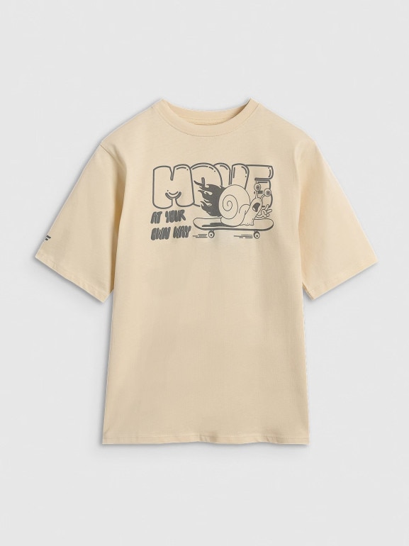 Chłopięcy t-shirt oversize z nadrukiem 4F 4FJRAW25TTSHM3208 - beżowy