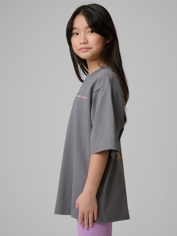 Dziewczęcy t-shirt z nadrukiem 4F 4FJRSS26TTSHF3870 - szary