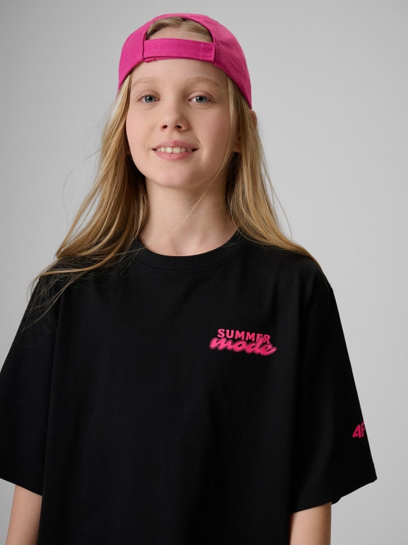 Dziewczęcy t-shirt z nadrukiem 4F 4FJRSS26TTSHF3910 - czarny