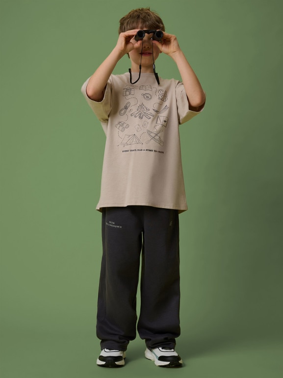 Chłopięcy t-shirt z nadrukiem 4F 4FJRSS26TTSHM3697 - beżowy