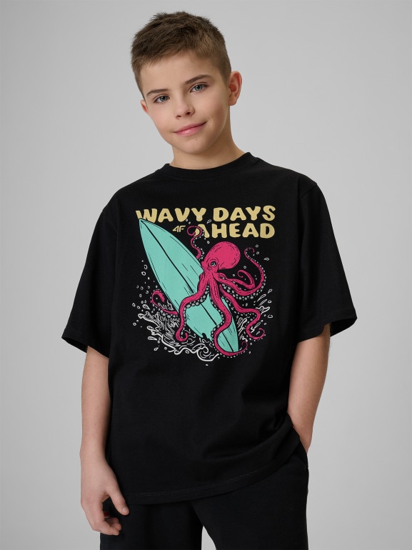 Chłopięcy t-shirt z nadrukiem 4F 4FJRSS26TTSHM3904 - czarny