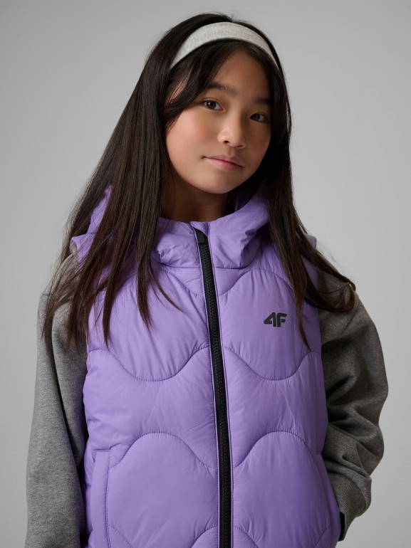 Dziewczęcy bezrękawnik z kapturem 4F 4FJRSS26TVJAF355 - fioletowy
