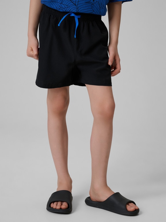 Chłopięce spodenki plażowe 4F 4FJRSS26UBDSM217 - czarne