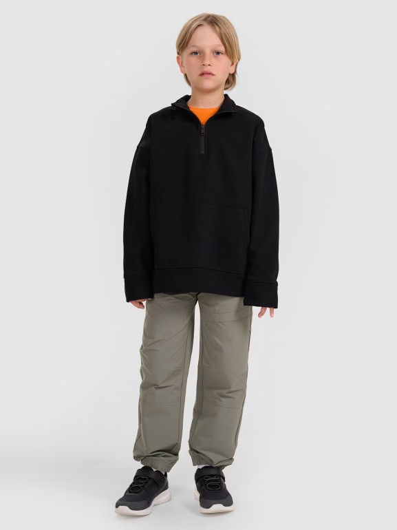 Chłopięca bluza ze stójką bez kaptura 4F 4FJWAW25TSWSM1956 - czarna