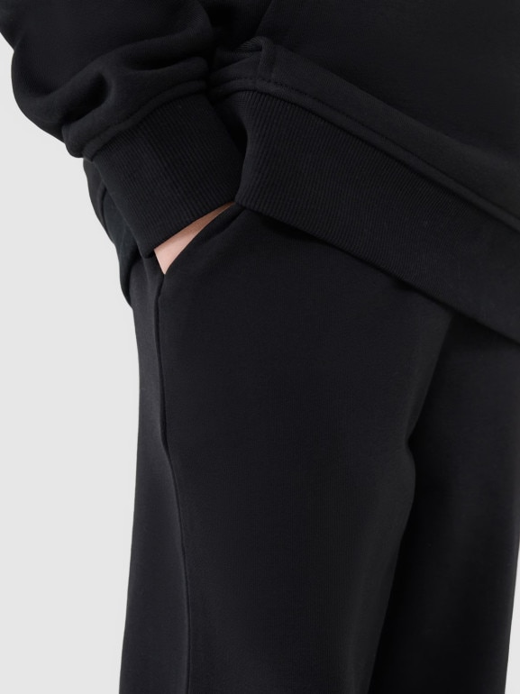 Chłopięce spodnie dresowe joggery 4F 4FJWMM00TTROM1188 - czarne