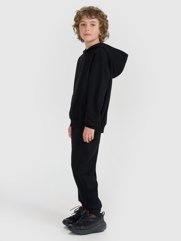 Chłopięca bluza dresowa nierozpinana z kapturem 4F 4FJRMM00TSWSM2482 - czarna