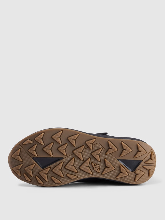 Chłopięce buty zimowe śniegowce 4F 4FJRAW25FSBSM034 - czarne