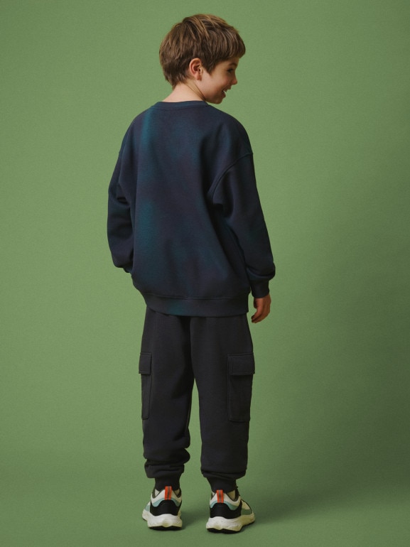 Chłopięce spodnie dresowe cargo 4F 4FJRSS26TTROM1882 - szare