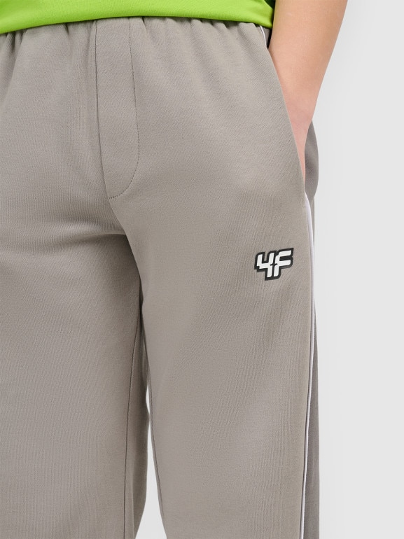 Chłopięce spodnie dresowe joggery 4F 4FJRSS26TTROM1873 - szare