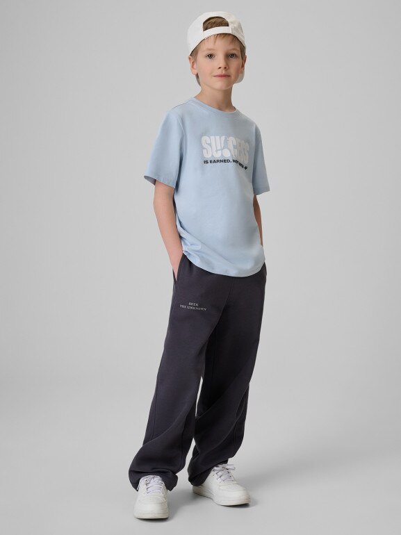 Chłopięcy t-shirt z nadrukiem 4F 4FJRSS26TTSHM3859 - niebieski