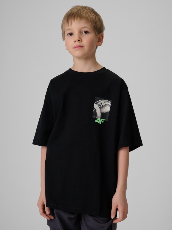 Chłopięcy t-shirt z nadrukiem 4F 4FJRSS26TTSHM3863 - czarny