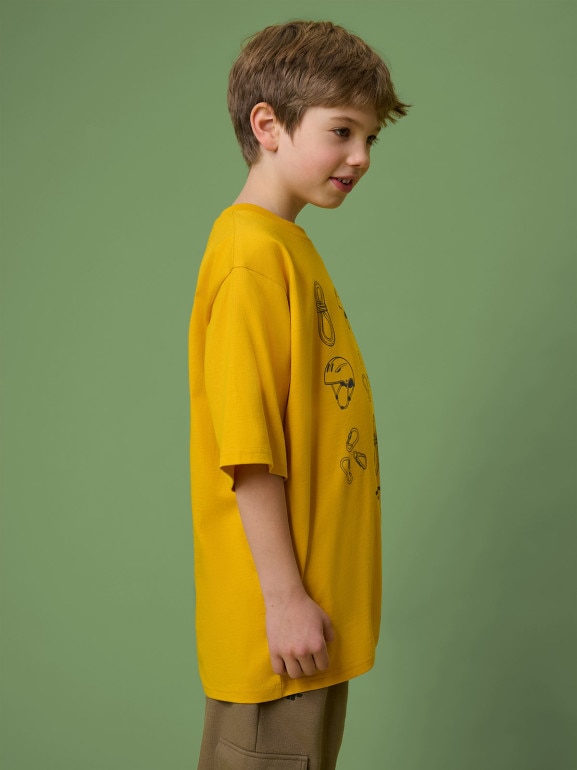 Chłopięcy t-shirt z nadrukiem 4F 4FJRSS26TTSHM3747 - żółty