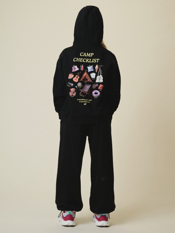 Dziewczęce spodnie dresowe 4F 4FJRSS26TTROF1869 - czarne