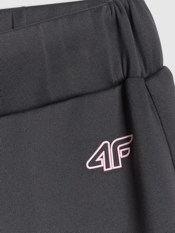 Dziewczęce spodnie treningowe 4F 4FJRSS26TFTRF1459 - czarne