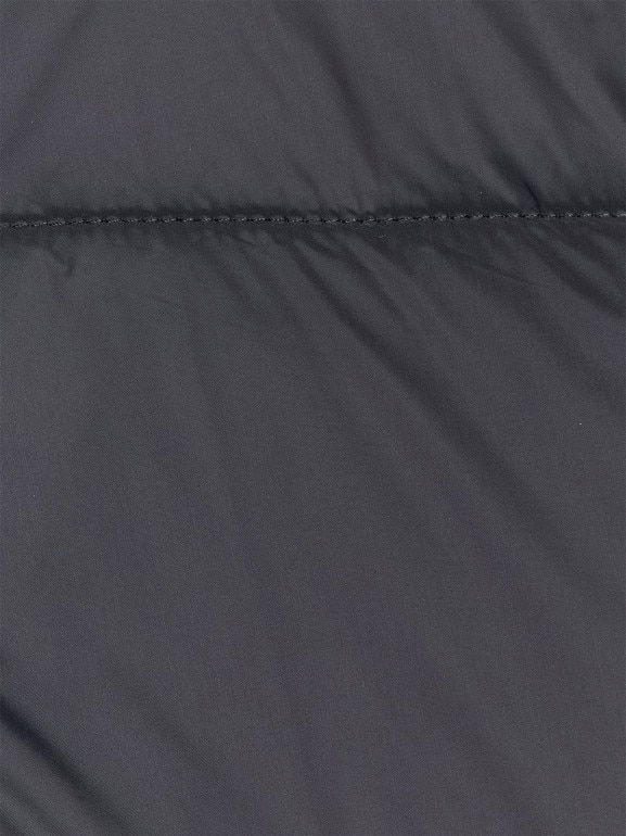 Dziewczęcy płaszcz puchowy pikowany 4F 4FJRAW25TDJAF0808 - czarny